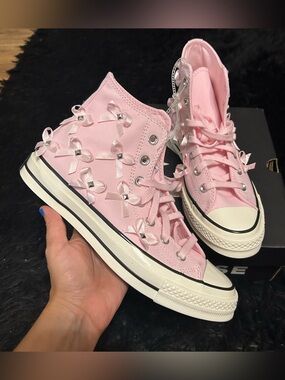 CONVERSE Chuck 70 Hi top bow studded pink lace up shoes sneakers women’s 8 new